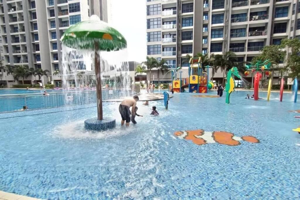 Great Atlantis Homestay Melaka Buitenkant foto