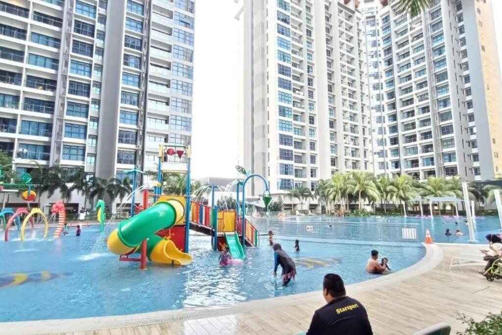 Great Atlantis Homestay Melaka Buitenkant foto